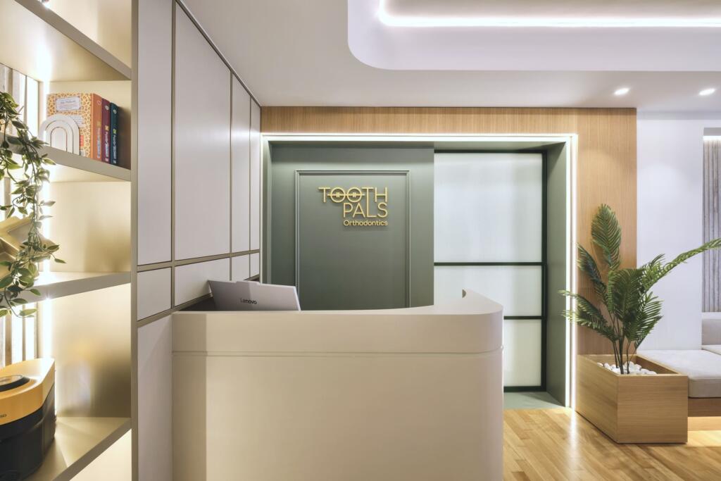 ToothPals Orthodontics - Γρατσία Σοφία, Ειδικός Ορθοδοντικός