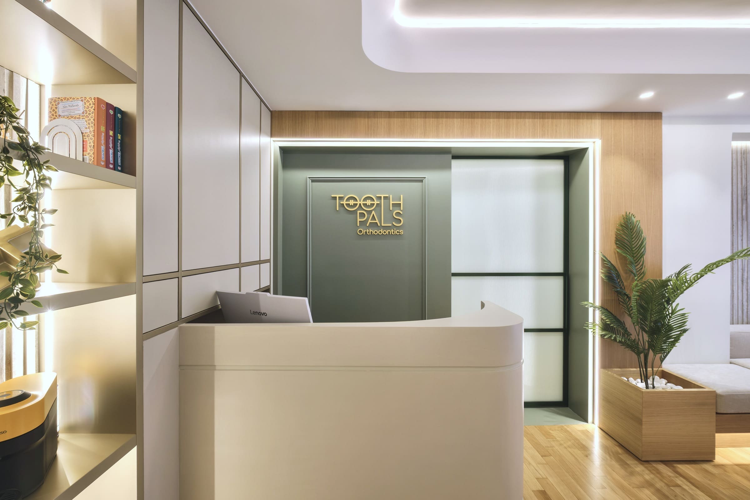 ToothPals Orthodontics - Γρατσία Σοφία, Ειδικός Ορθοδοντικός